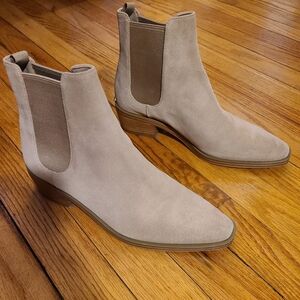 Michael Kors Womens Beige Chelsea Boots